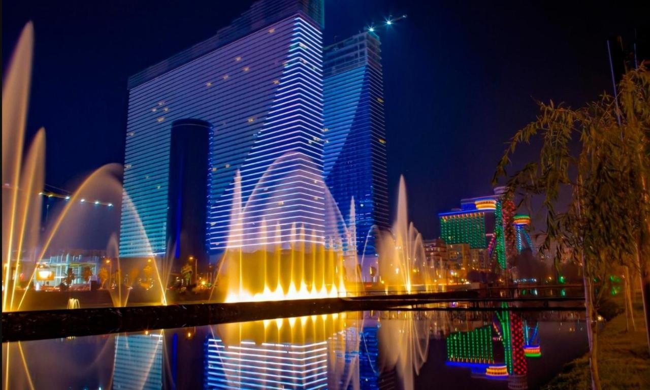 Orbi City In Batumi Eksteriør bilde