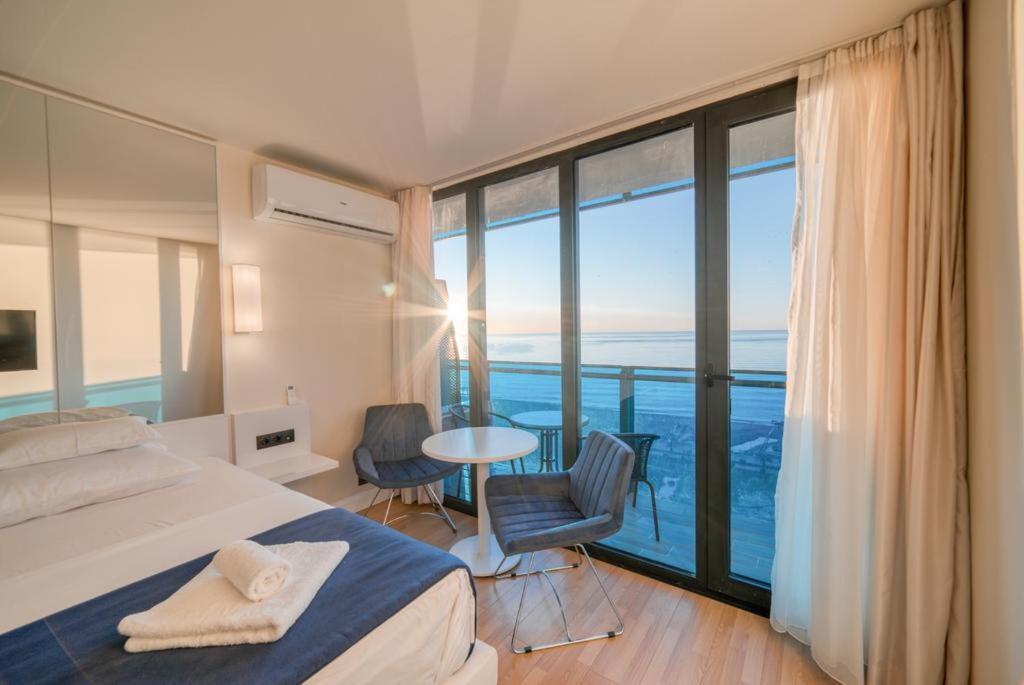 Orbi City In Batumi Eksteriør bilde